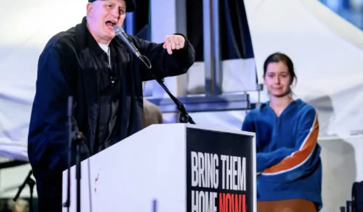 Sitcom and movie actor claims to have difficulty getting work after supporting Israel